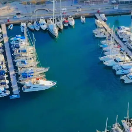 Blue Lagoon 12
